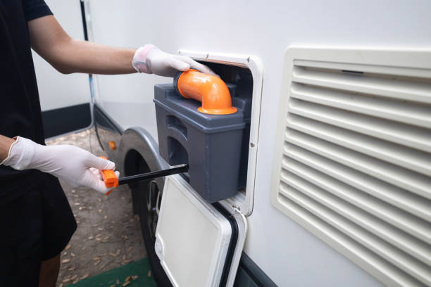 Porta potty delivery and setup in Orange Cove, CA